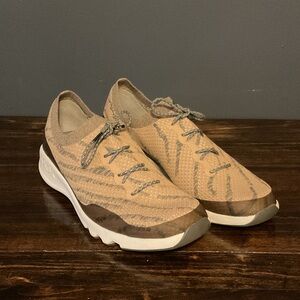 Huk Makana Boat Shoes